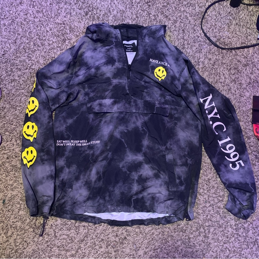 Trippy wind breaker
